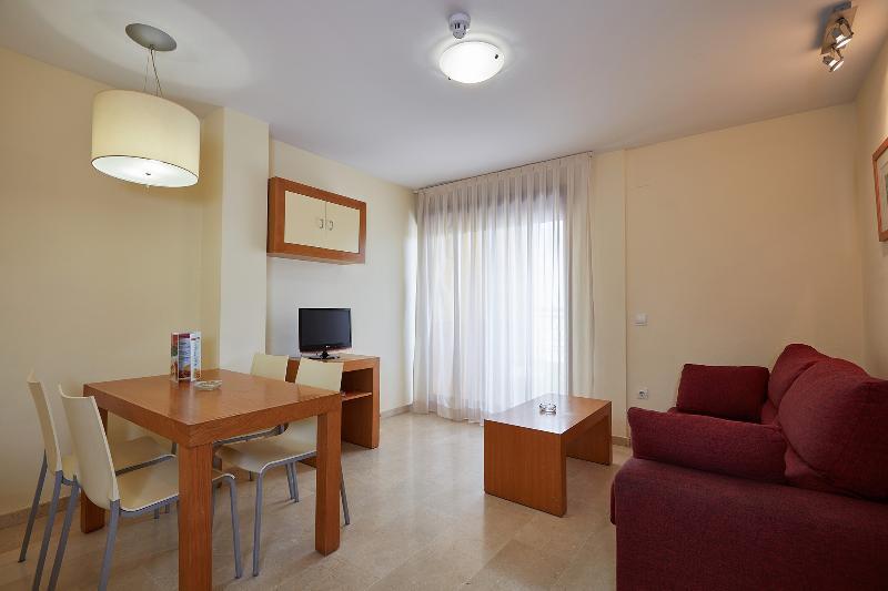 Aparthotel Milord'S Suites Бенидорм Экстерьер фото